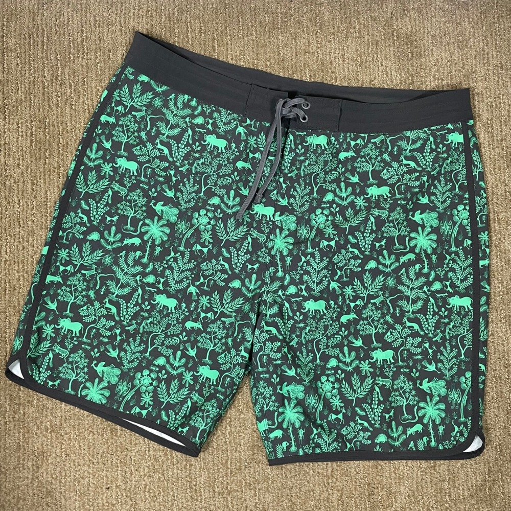 prAna Board Shorts Mens 38 Green Animal Print AOP Safari Swim Trunks